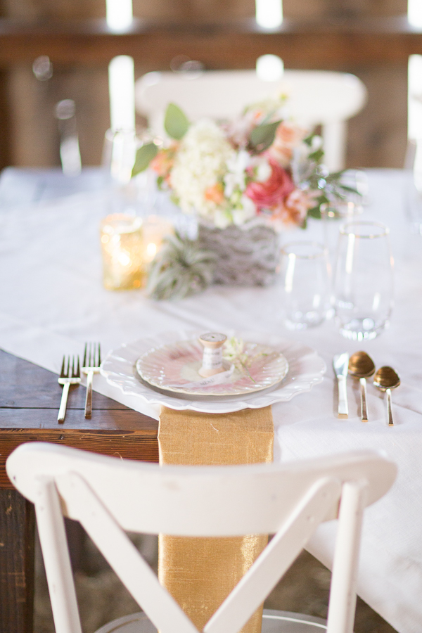 shabby-chic-barn-wedding