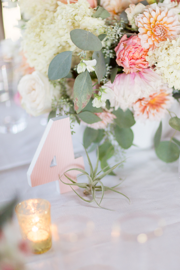 shabby-chic-barn-wedding