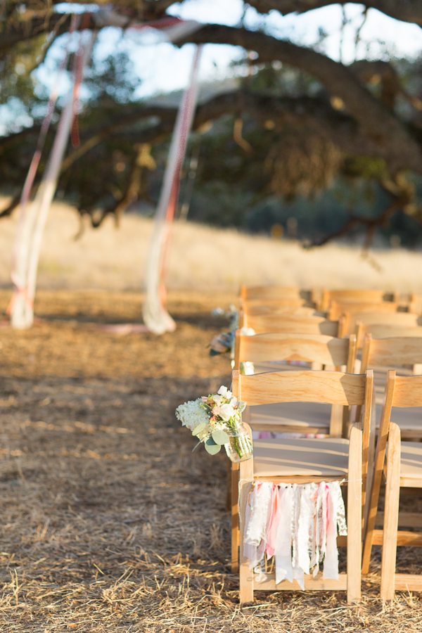 shabby-chic-barn-wedding
