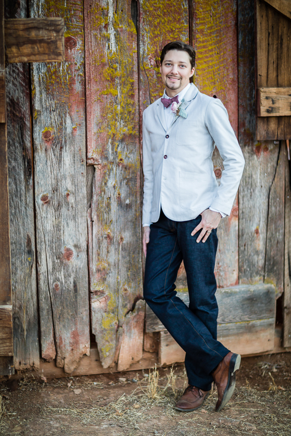 shabby-chic-barn-wedding