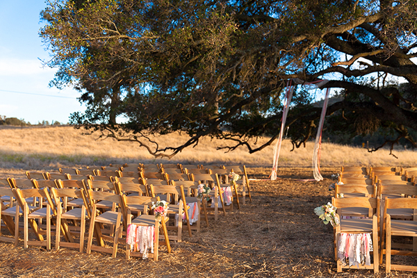 shabby-chic-barn-wedding