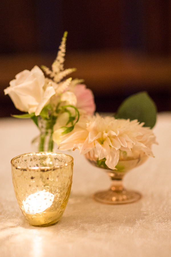 shabby-chic-barn-wedding
