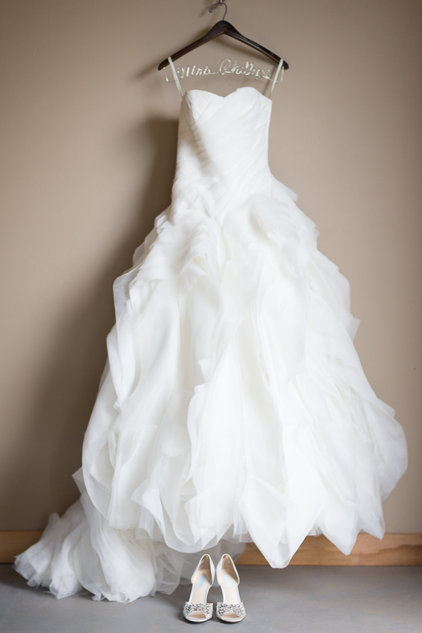 shabby-chic-barn-wedding