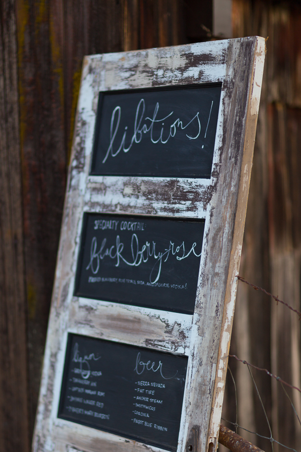 shabby-chic-barn-wedding