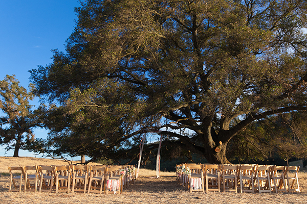 shabby-chic-barn-wedding