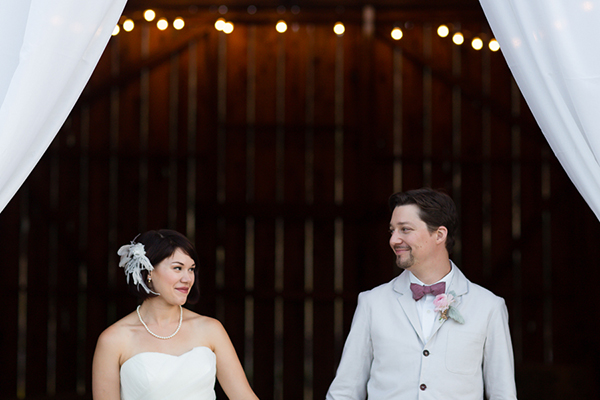 shabby-chic-barn-wedding
