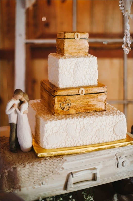 lace wrapped wedding cake
