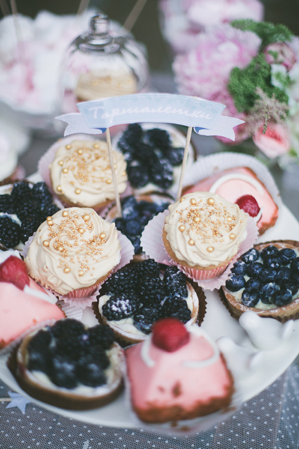 whimsical-moscow-marshmallow-wedding