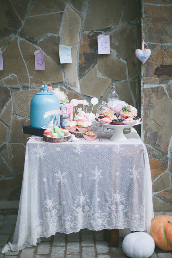 whimsical-moscow-marshmallow-wedding
