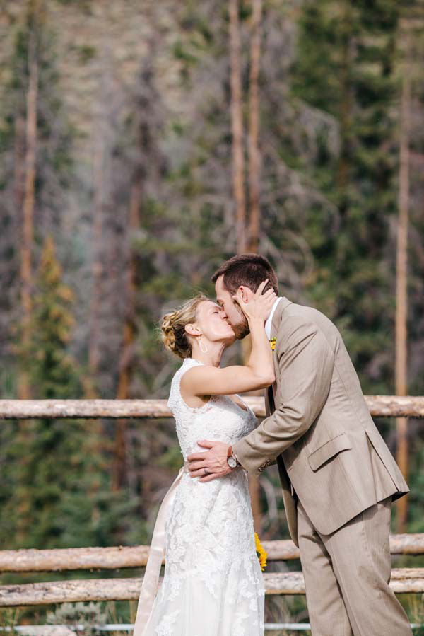 wild-western-wedding-in-colorado