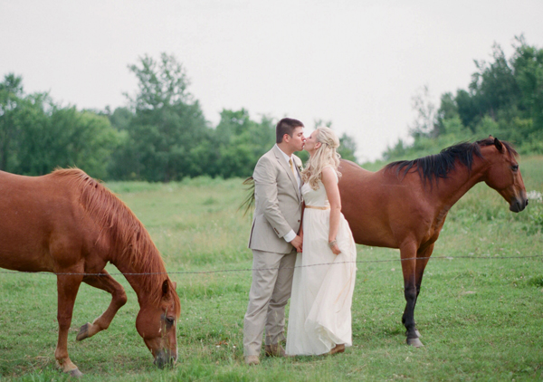 a-cowgirl-wedding-in-wisconsin