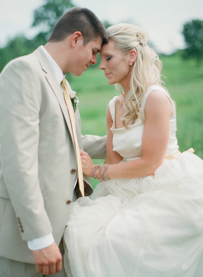 a-cowgirl-wedding-in-wisconsin