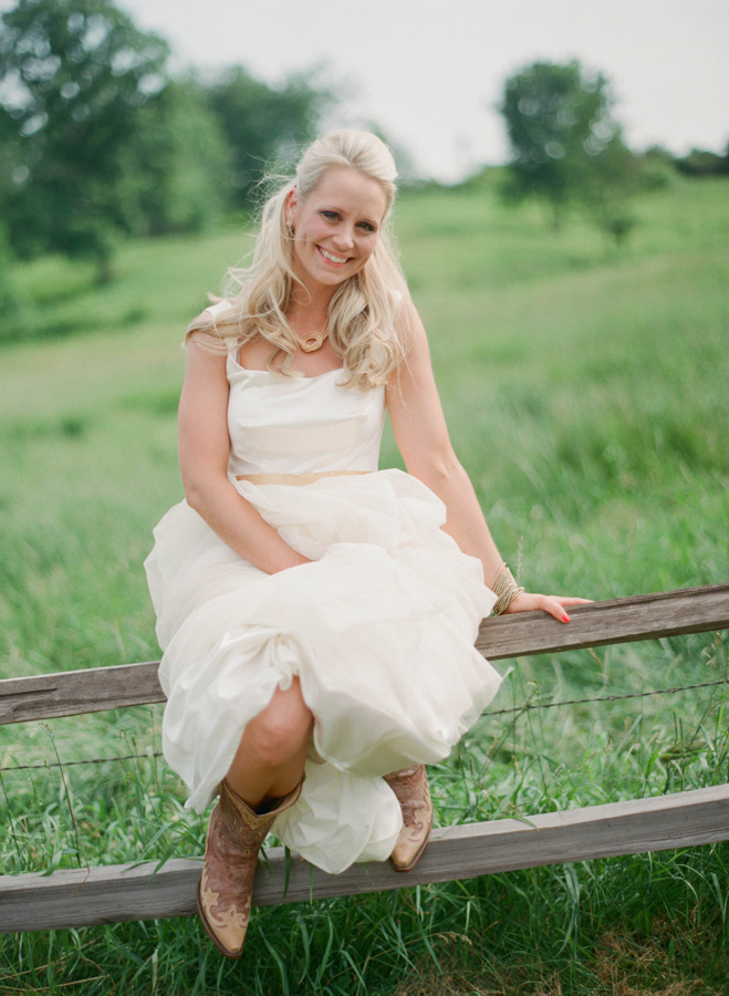 a-cowgirl-wedding-in-wisconsin