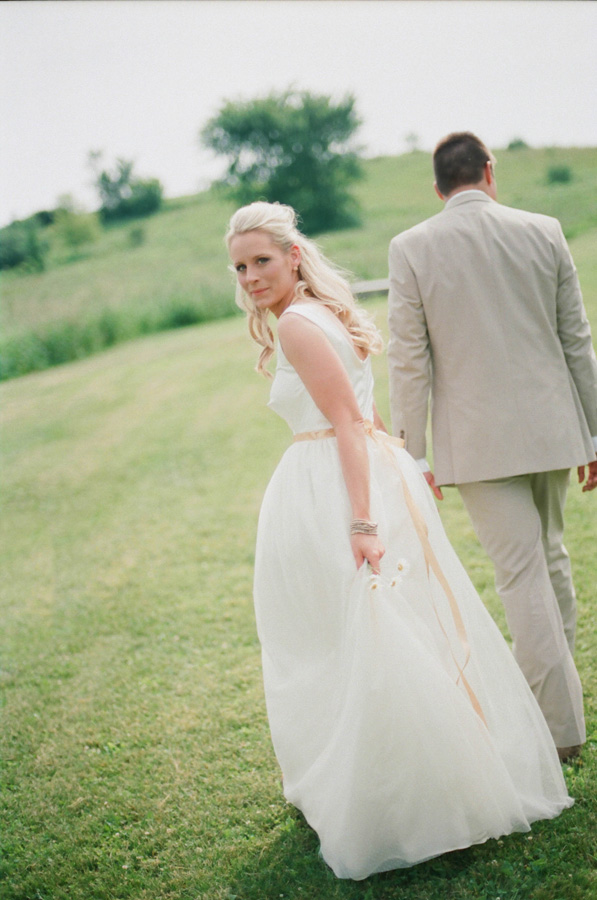 a-cowgirl-wedding-in-wisconsin