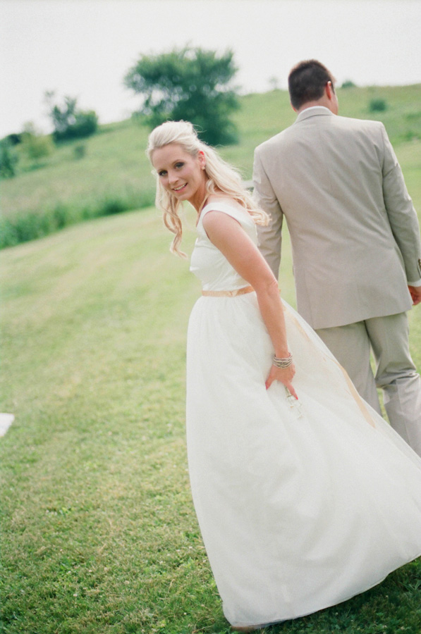 a-cowgirl-wedding-in-wisconsin