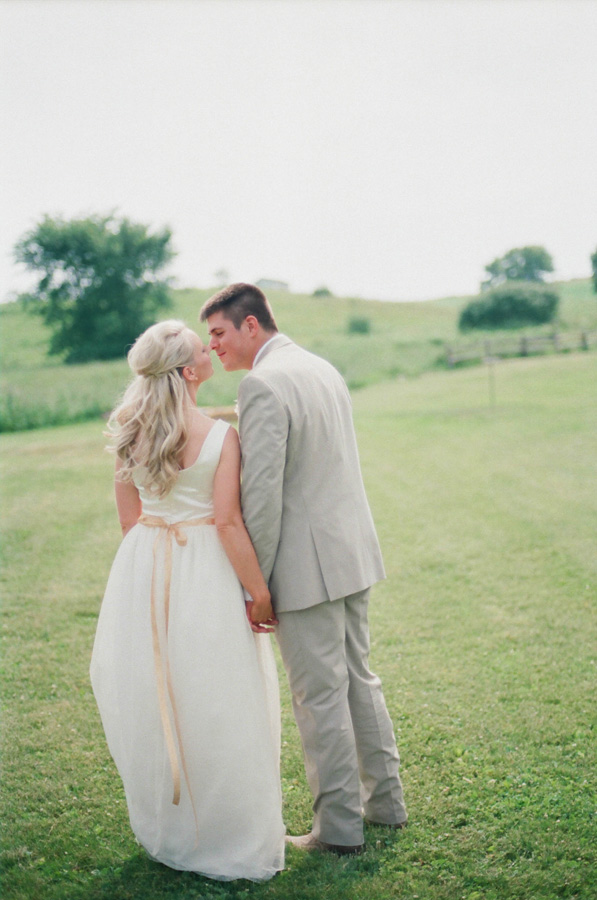 a-cowgirl-wedding-in-wisconsin