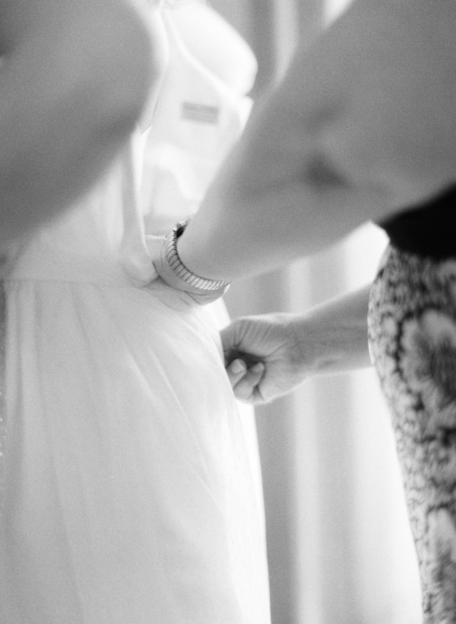 a-cowgirl-wedding-in-wisconsin