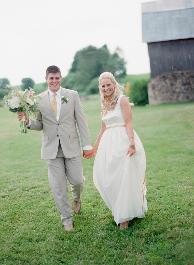 a-cowgirl-wedding-in-wisconsin