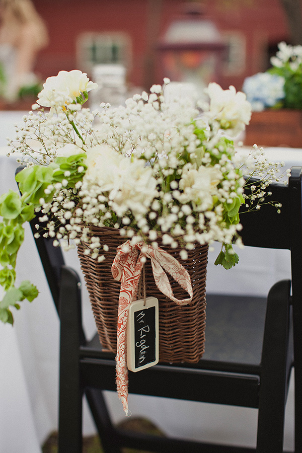 blue-and-coral-backyard-wedding