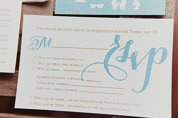 blue-and-coral-backyard-wedding