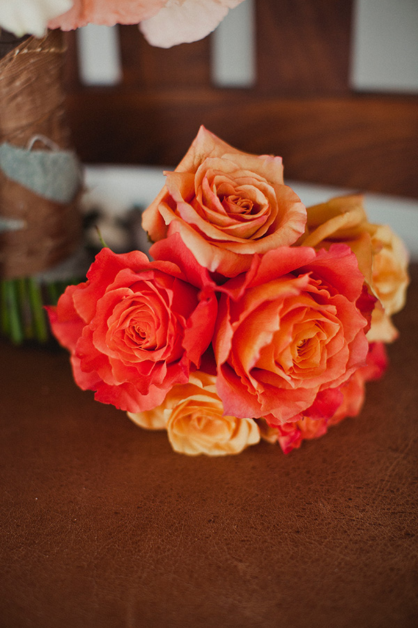 blue-and-coral-backyard-wedding