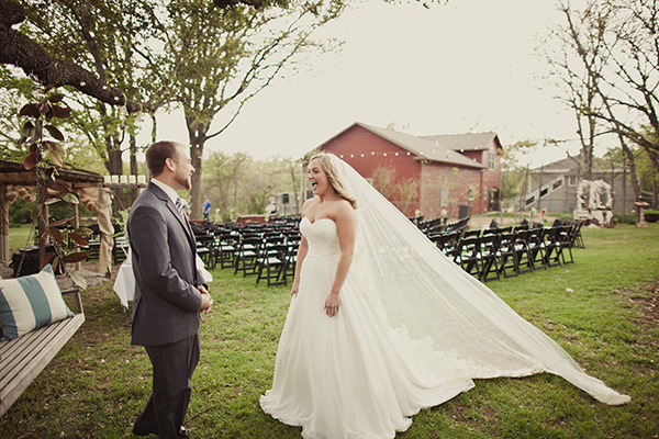 blue-and-coral-backyard-wedding