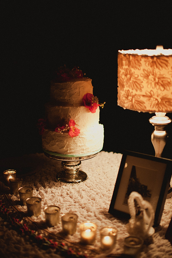 blue-and-coral-backyard-wedding