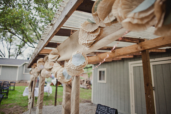 blue-and-coral-backyard-wedding