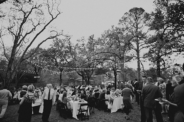 blue-and-coral-backyard-wedding