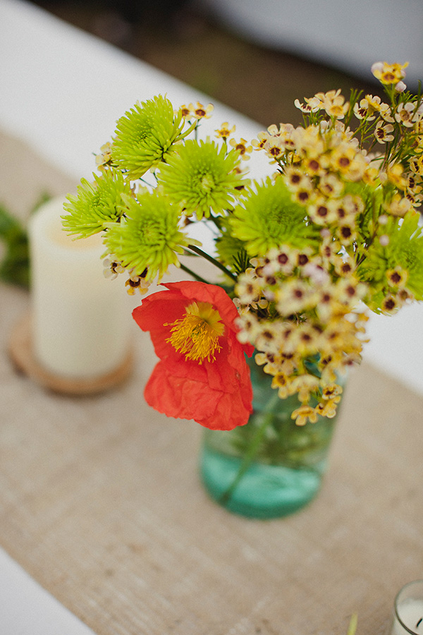 blue-and-coral-backyard-wedding
