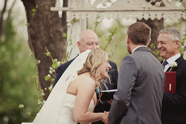 blue-and-coral-backyard-wedding