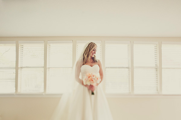 blue-and-coral-backyard-wedding
