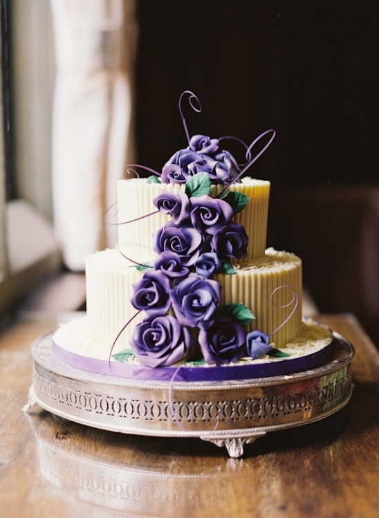 purple rose wedding cake