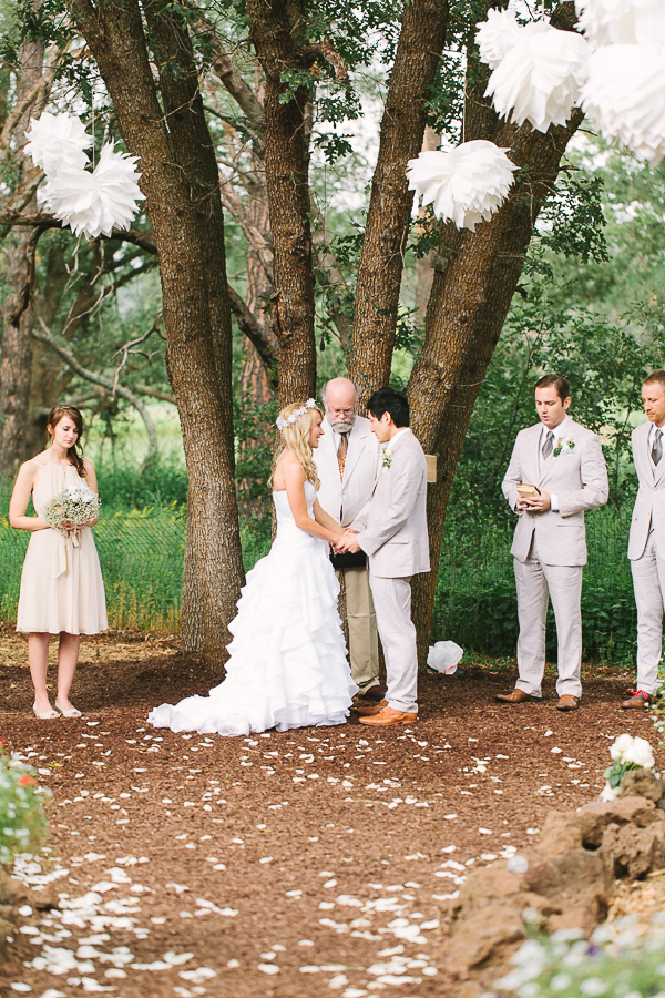 casual-elegance-wedding-for-under-7k