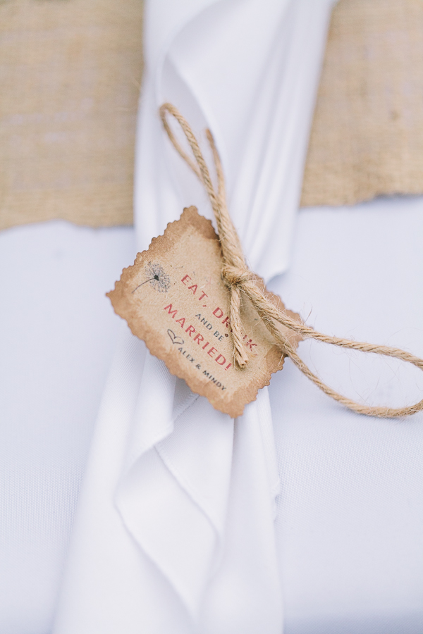casual-elegance-wedding-for-under-7k