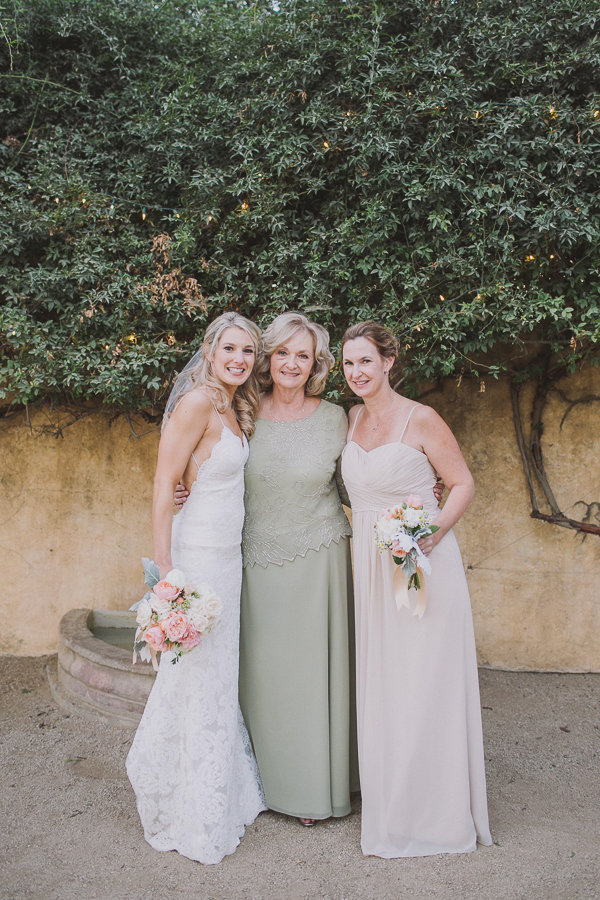 classic-pink-and-gold-wedding-at