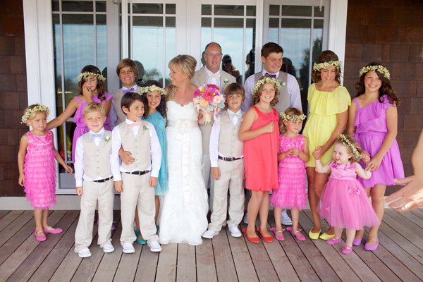 colorful-country-fair-wedding