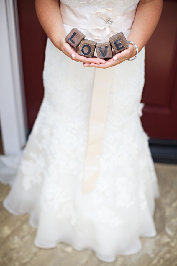 colorful-country-fair-wedding