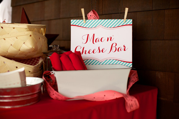 colorful-country-fair-wedding