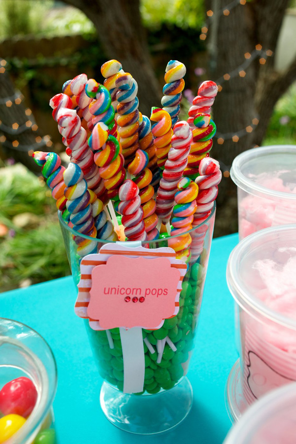 colorful-country-fair-wedding