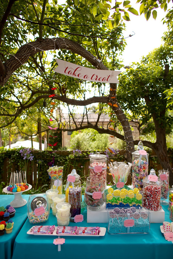colorful-country-fair-wedding