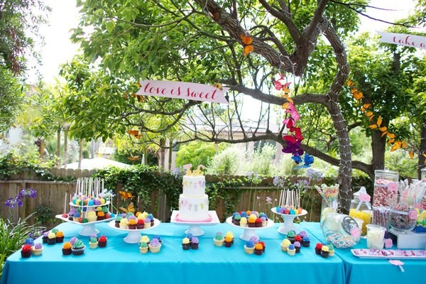colorful-country-fair-wedding