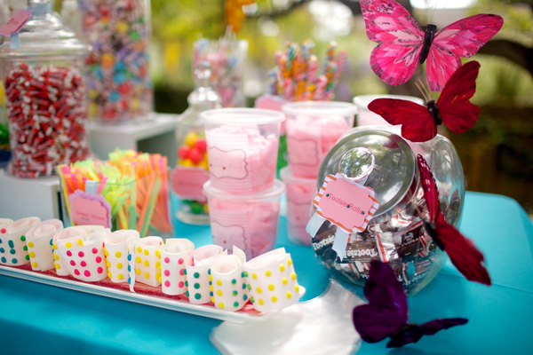 colorful-country-fair-wedding