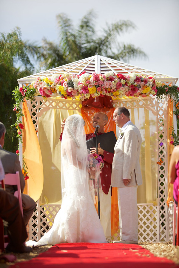 colorful-country-fair-wedding