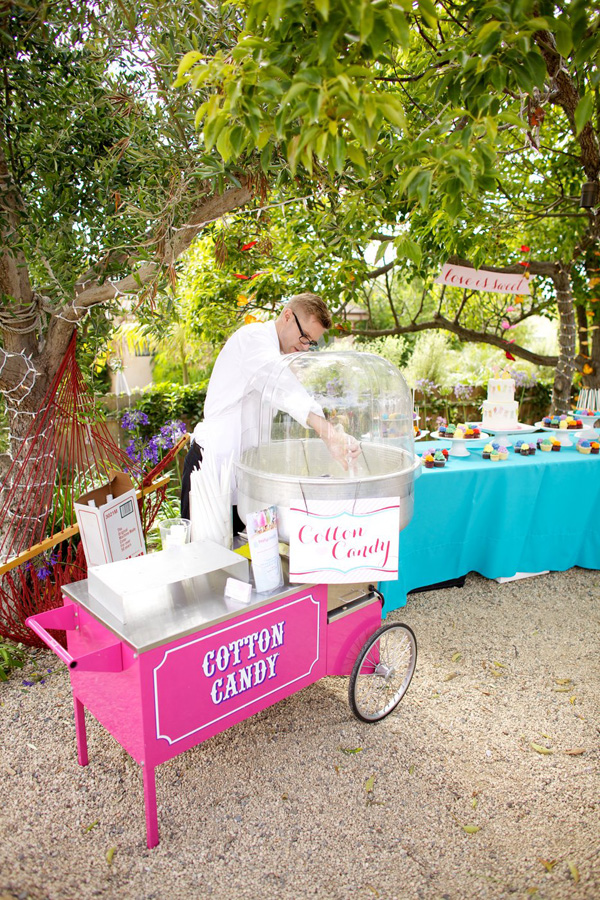 colorful-country-fair-wedding