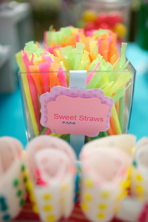colorful-country-fair-wedding