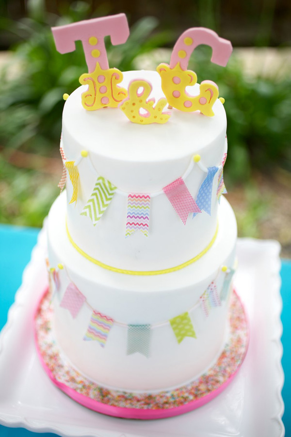colorful-country-fair-wedding