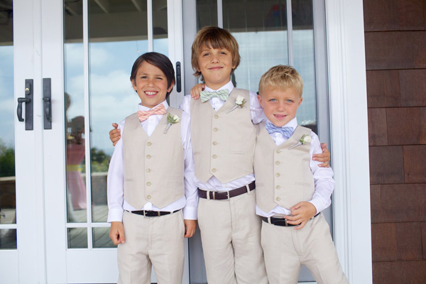 colorful-country-fair-wedding