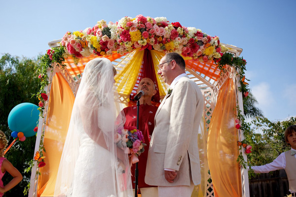 colorful-country-fair-wedding