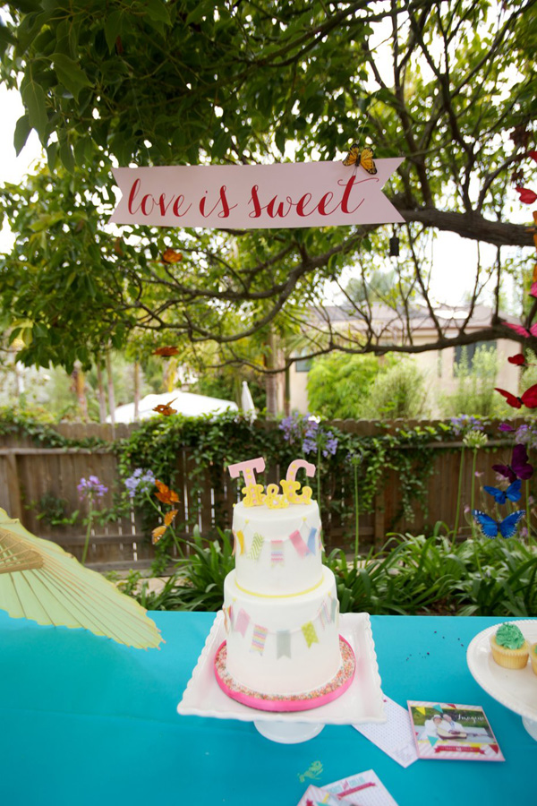 colorful-country-fair-wedding